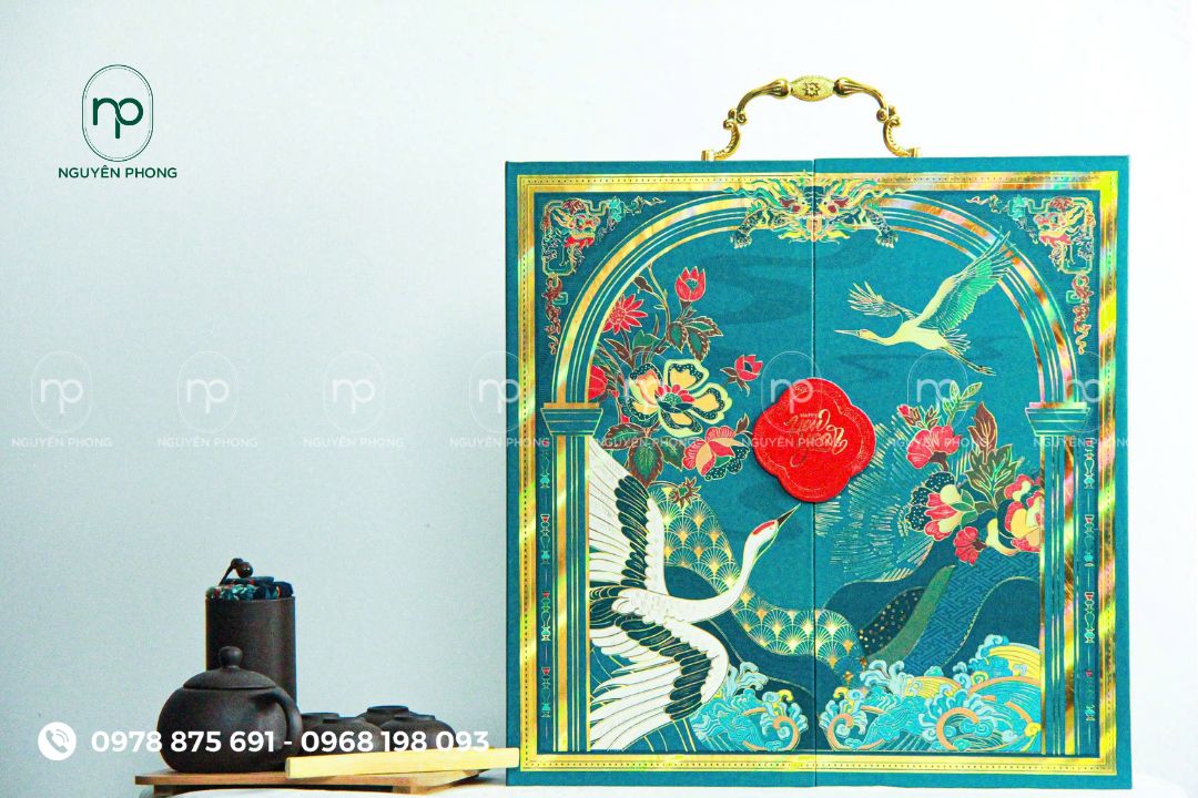 Mẫu hộp quà Tết sẵn ấn tượng
